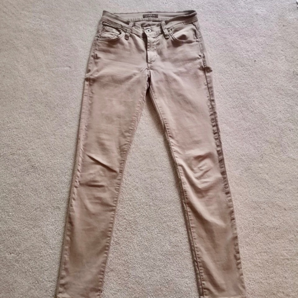 James Jeans (sz 27) Skinny Jeans